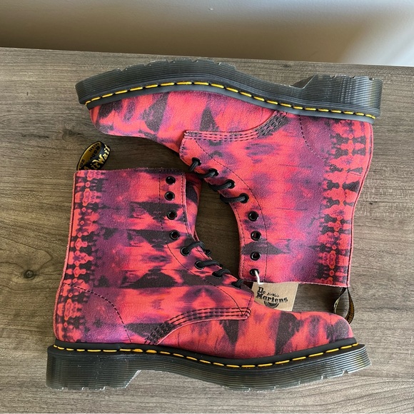 Dr. Martens 1460 Pascal Tie Dye Soft Suede Leather Lace Up Boot NEW Size 9 - Picture 2 of 10